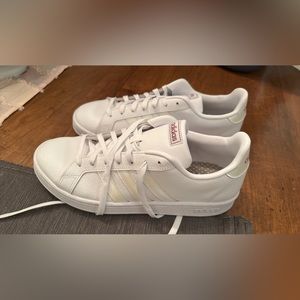 NWOT adidas grand court sneakers sz 11